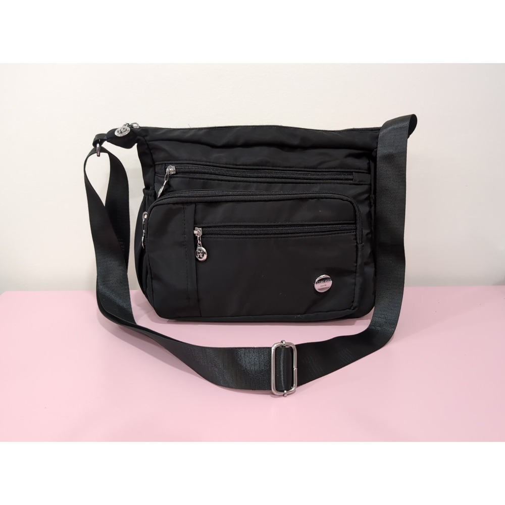 Jiel Shi Light Life Fashion-Women's Black Crossbody Travel Bag Pockets